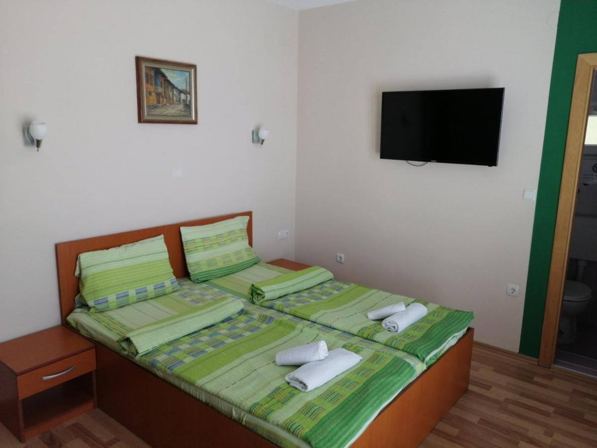 Villa Mimi Pestani Bagian luar foto