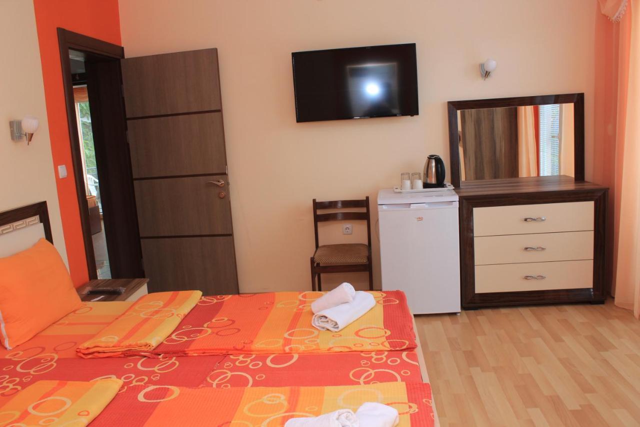 Villa Mimi Pestani Bagian luar foto