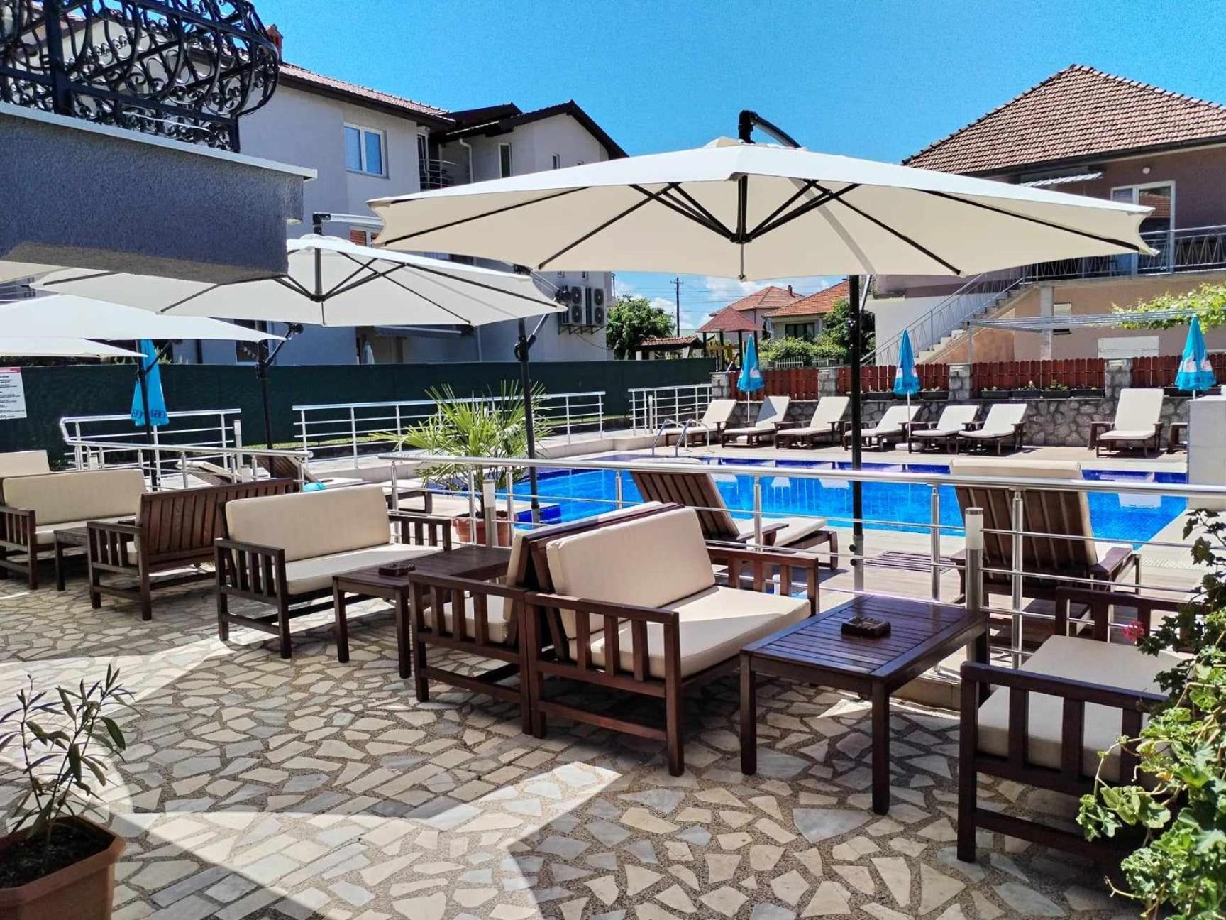 Villa Mimi Pestani Bagian luar foto