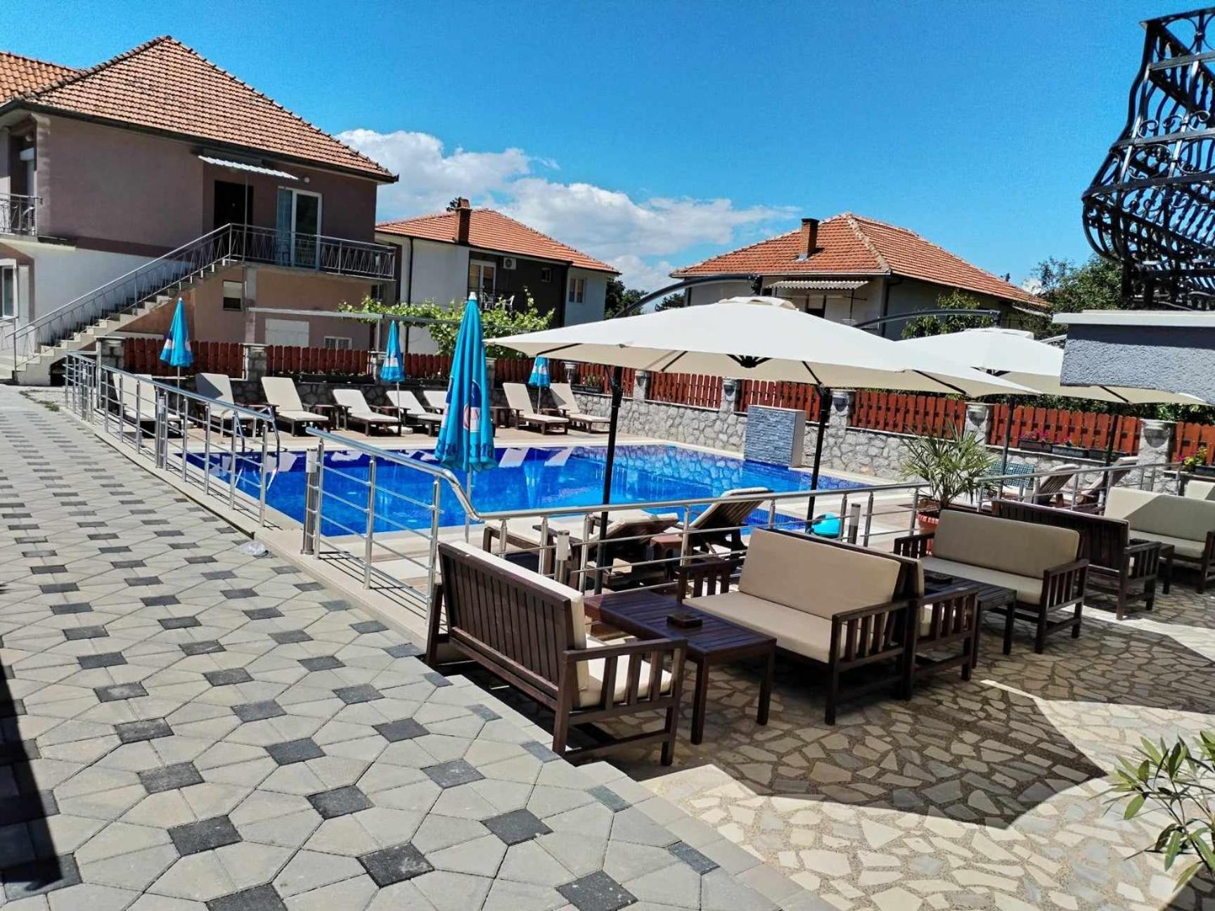 Villa Mimi Pestani Bagian luar foto
