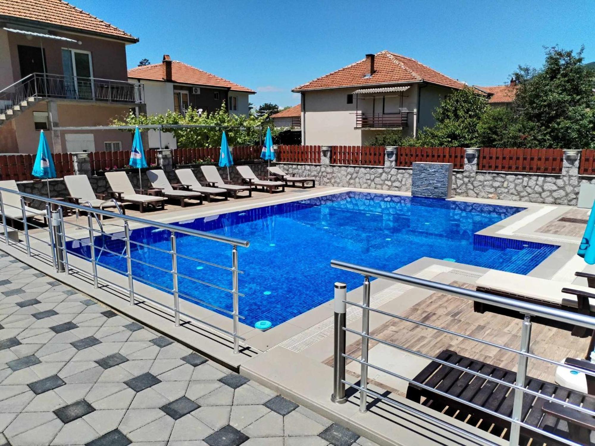 Villa Mimi Pestani Bagian luar foto